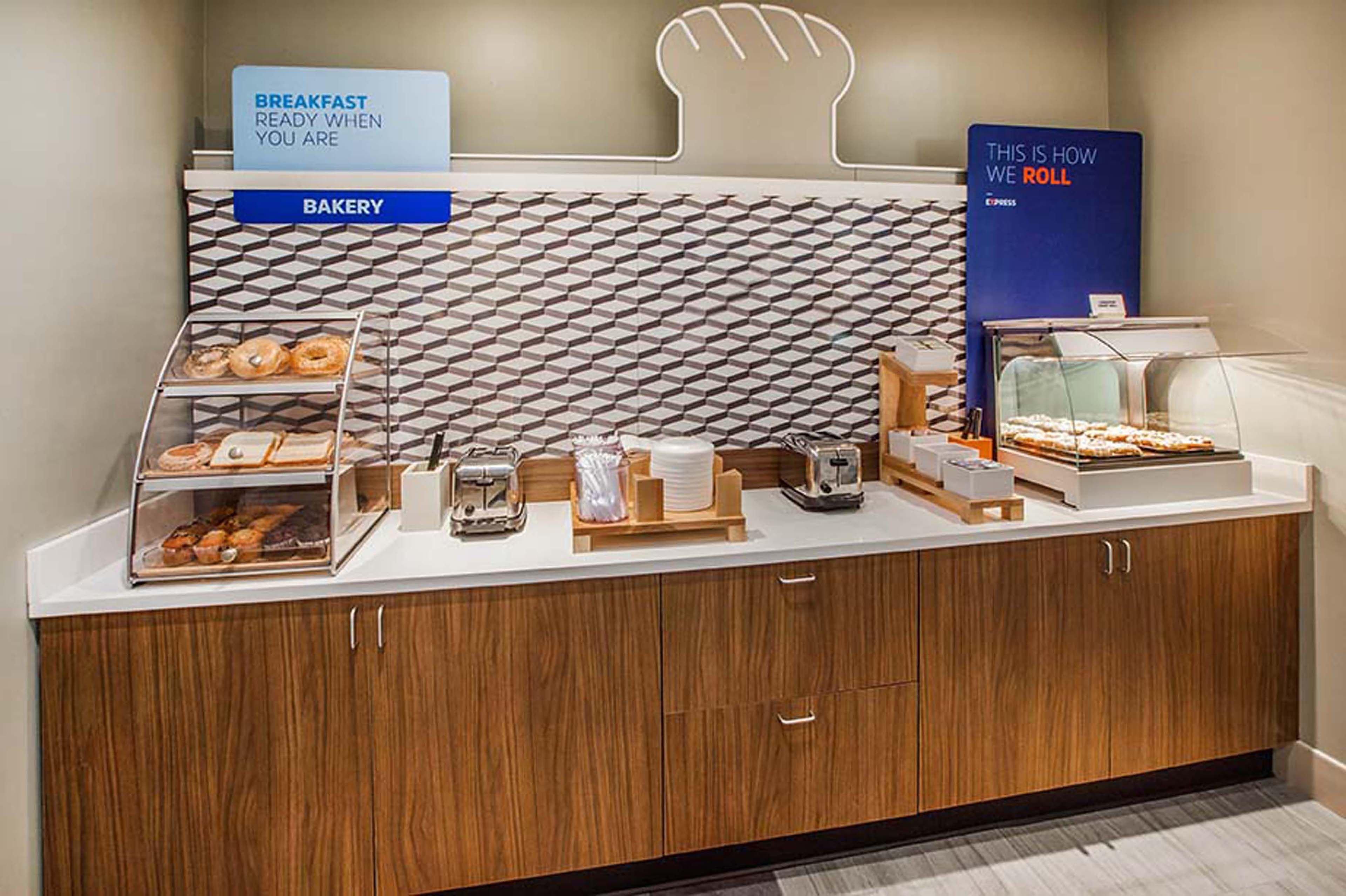 Holiday Inn Express Nags Head Oceanfront By Ihg Екстер'єр фото